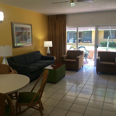 Surf Rider Resort Помпано Бийч Екстериор снимка